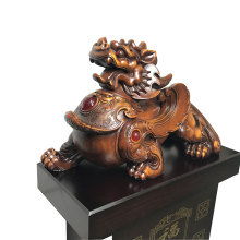 樹脂工藝品的設計創(chuàng)作 藝術與工藝的完美融合